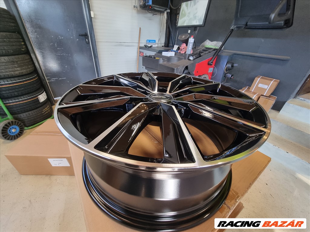  5x112 lyukosztású 7JJ 17" új Silverline alufelni 1. kép