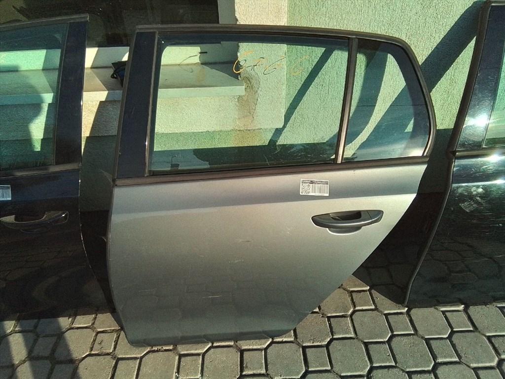 Volkswagen Golf VI 2008- ajtó több színben, motorháztető, sárvédő, lökhárító 1. kép