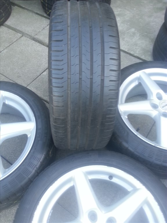  5x108 lyukosztású 17" Volvo/Ford alufelni, rajta 225/45 Continental nyári gumi  2. kép