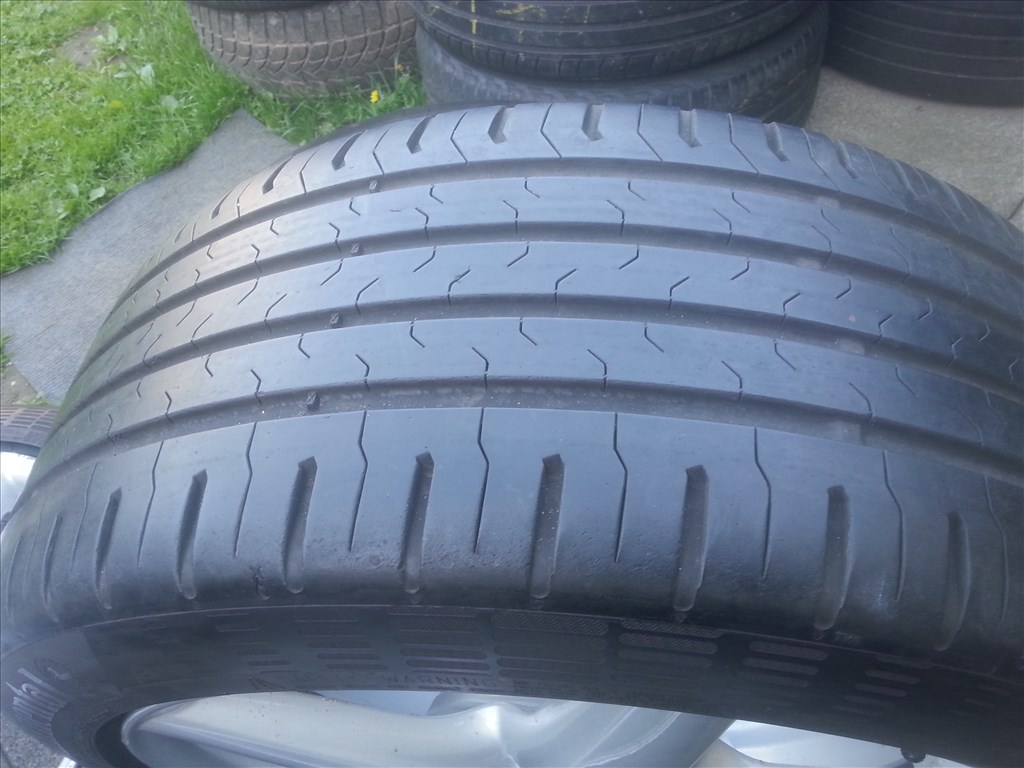  5x108 lyukosztású 17" Volvo/Ford alufelni, rajta 225/45 Continental nyári gumi  6. kép