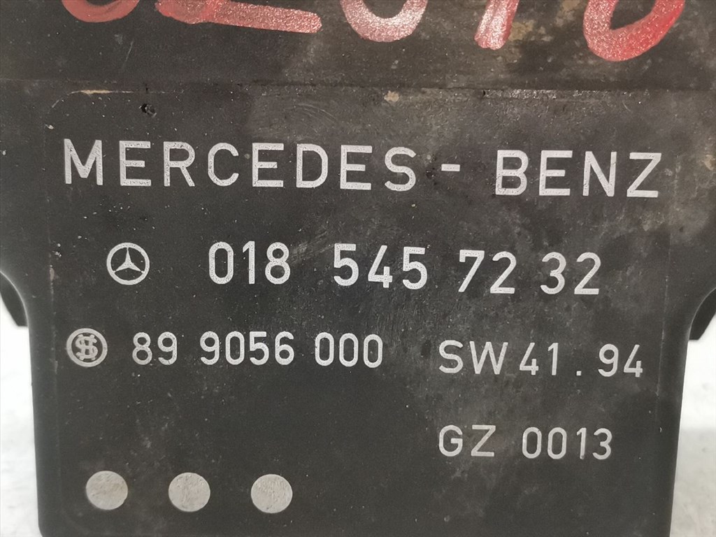MERCEDES-BENZ C-CLASS (W202) C 220 D (202.121) Izzító Relé #34378# 0185457232 7. kép