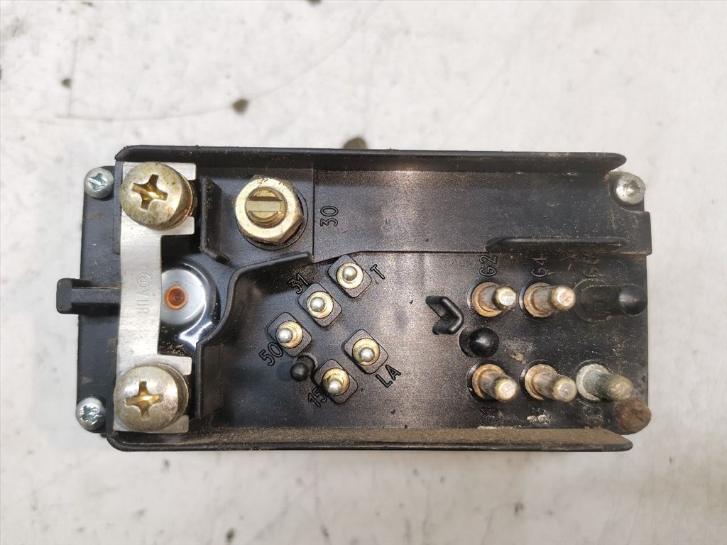 MERCEDES-BENZ C-CLASS (W202) C 220 D (202.121) Izzító Relé #34378# 0185457232 8. kép