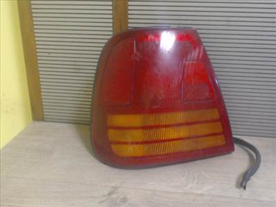 SUZUKI SWIFT 96-05 Bal hátsó lámpa