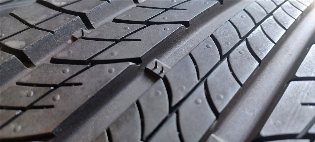 Új/demó Hankook Dynapro HP2 225/55 R19 nyári gumik 120e./4db 2. kép