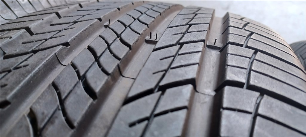 Új/demó Hankook Dynapro HP2 225/55 R19 nyári gumik 120e./4db 5. kép