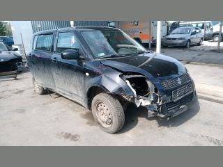 Suzuki Swift III Biztosítéktábla Motortér *132410* 3. kép