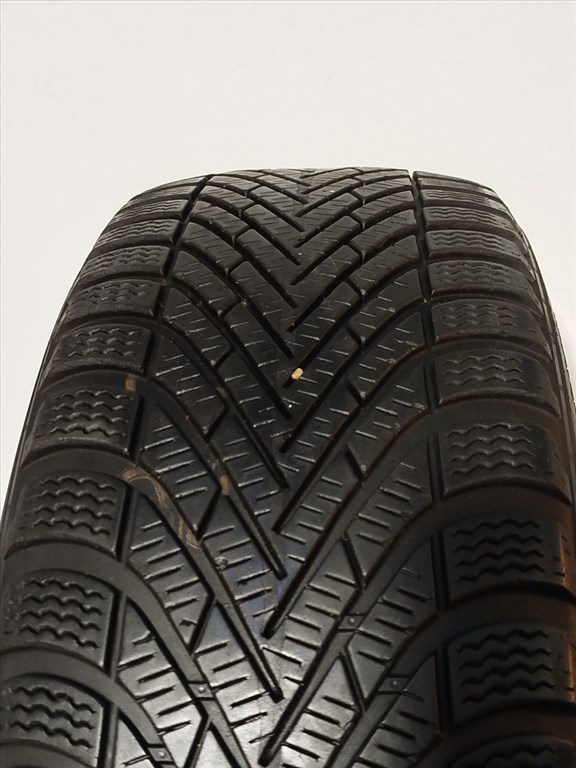Pirelli Winter Cinturato 205/55 R16  1. kép