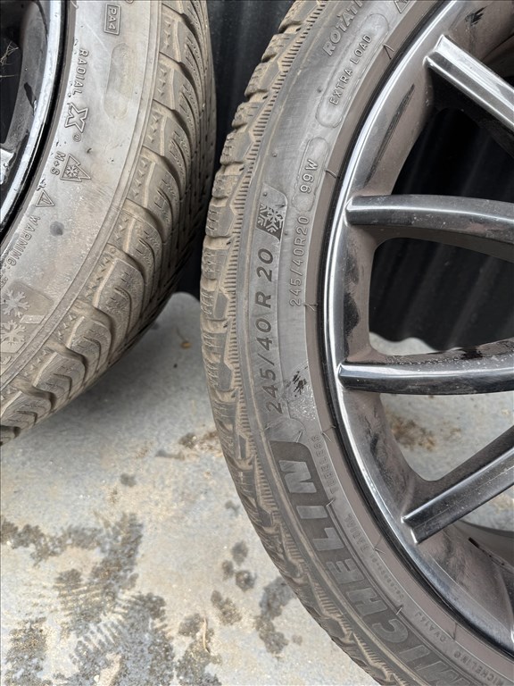  Maserati Ghibli, Quattroporte, Granturismo és Grancabrio gyári felni és gumi szett 9. kép