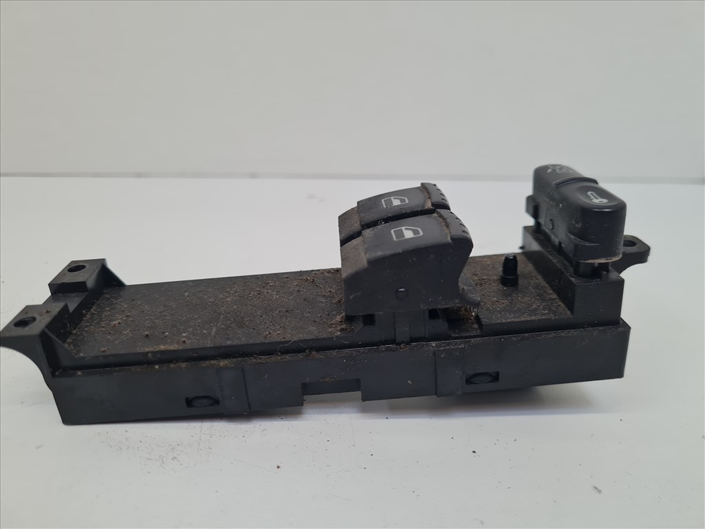 Volkswagen Golf IV kettes ablakemelő gomb (17438) 1j3959857b 2. kép