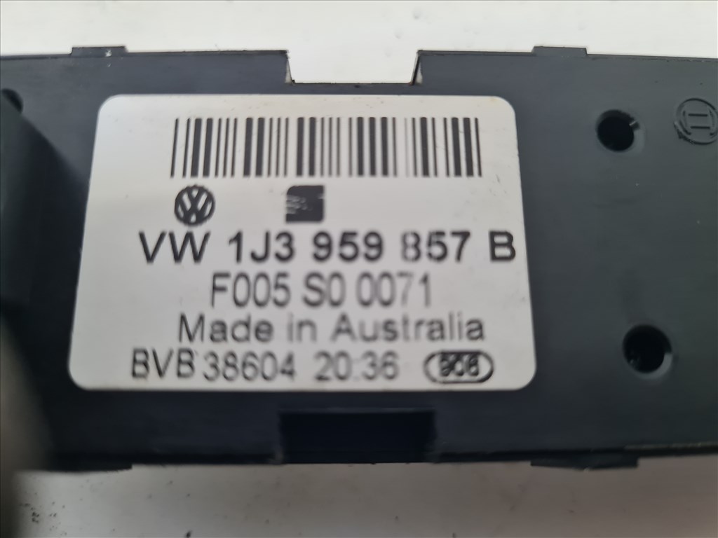 Volkswagen Golf IV kettes ablakemelő gomb (17438) 1j3959857b 7. kép