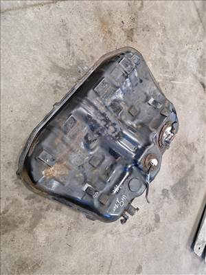 Hyundai I40 1.7 crdi üzemanyagtank 