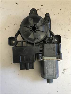 Seat León III 5F _ jobb hátsó ablakemelő motor  5q0959812a