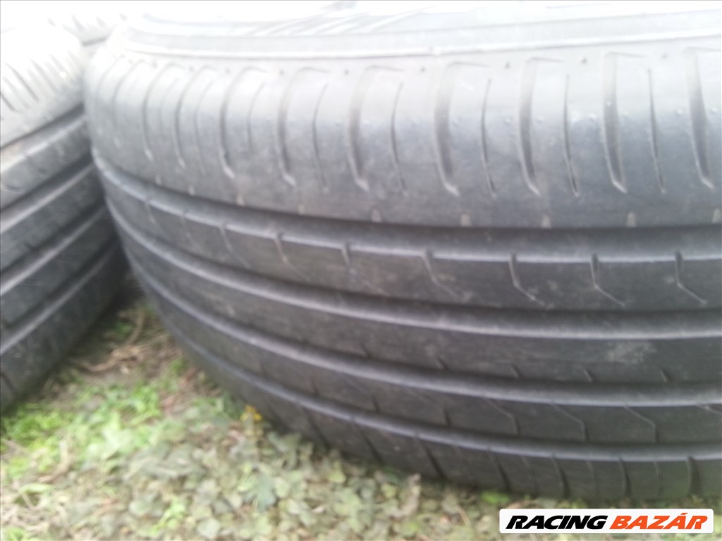  5x114.3 gyári Dácia Duster lemezfelni, rajta 215/65R16 Maxxis nyári gumi szenzorral. 4. kép