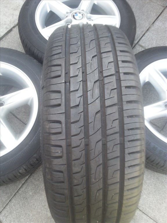  5x120 gyári BMW újszerű alufelni, rajta 205/55R16 Barum újszerű nyári gumi  5. kép