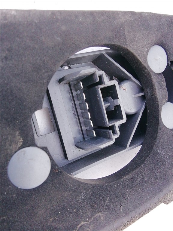 193884 Fiat Idea 2003-2012 jobb hátsó Izzó foglalat 46829508 3. kép