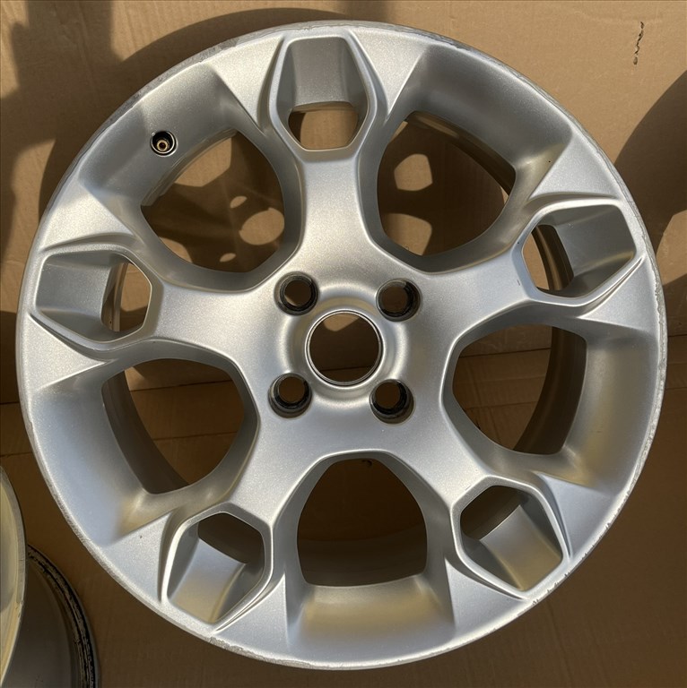 17" Ford Fiesta gyári alufelni 4x108  2. kép