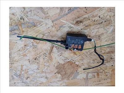 BMW 1 E81 E82  E87 (2005-2011) Tankajtó Központizár 