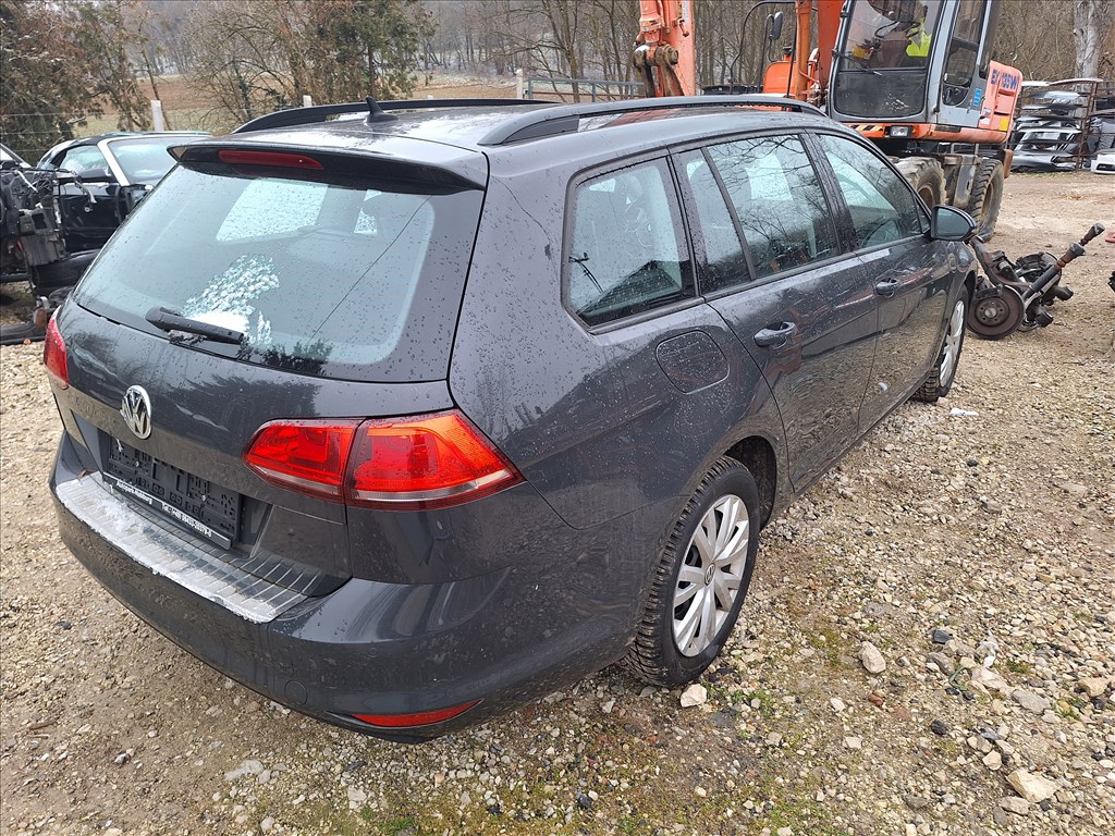 Volkswagen Golf VII CLH 1.6 CR LI7F bontott alkatrészei 2. kép