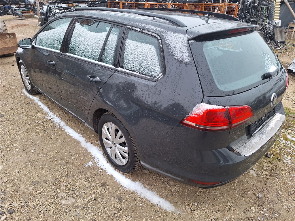 Volkswagen Golf VII CLH 1.6 CR LI7F bontott alkatrészei 3. kép