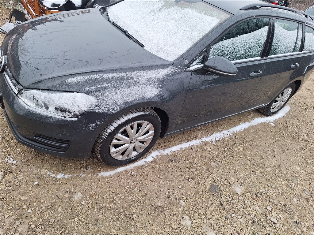 Volkswagen Golf VII CLH 1.6 CR LI7F bontott alkatrészei 4. kép