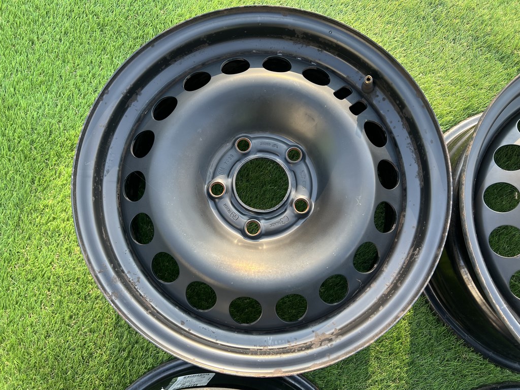 5x110 15" Opel gyári lemezfelni 6,5Jx15h2 ET35 5. kép