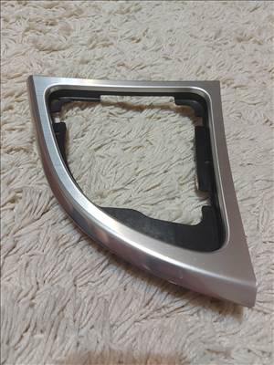 BMW 1-es sorozat E81, E82, E87, E88 váltószoknya keret 