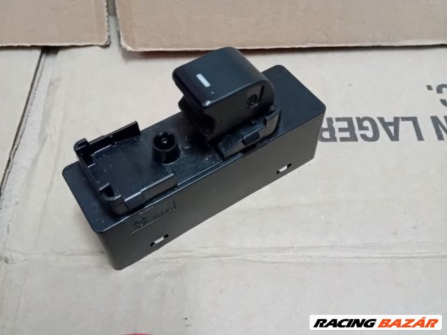 Mazda CX-5 (KF) MAZDA CX-5 Jobb első Ablakemelő Kapcsoló 1. kép