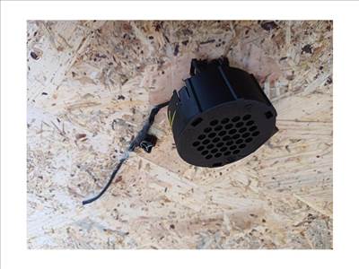 BMW 1 E81 E82  E87 (2005-2011) Tolatóradar Hangszóró 