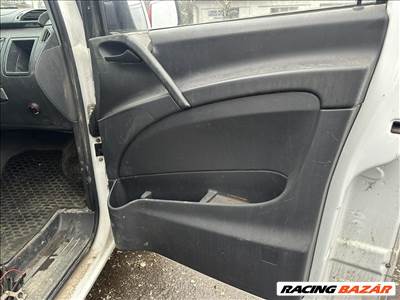 Mercedes vito 639  első ajtókárpit jobb-bal om651