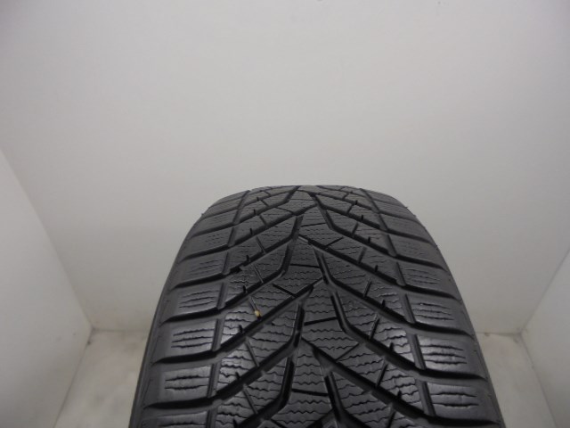 Yokohama V905 215/55 R17  1. kép