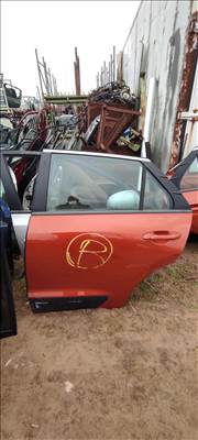 Kia Niro Bal hátsó ajtó 2023-tól.