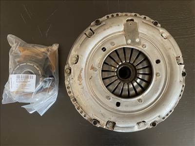 Audi A4 8W A5 A6 4G Q5 2.0 TDI lendkerék kuplunszett kinyomó csapággyal 0CS105266L 0CS141015K H F