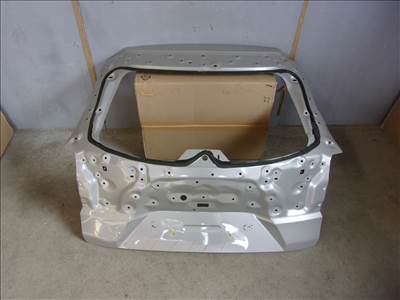 MAZDA CX-30 csomagtér ajtó 2019-