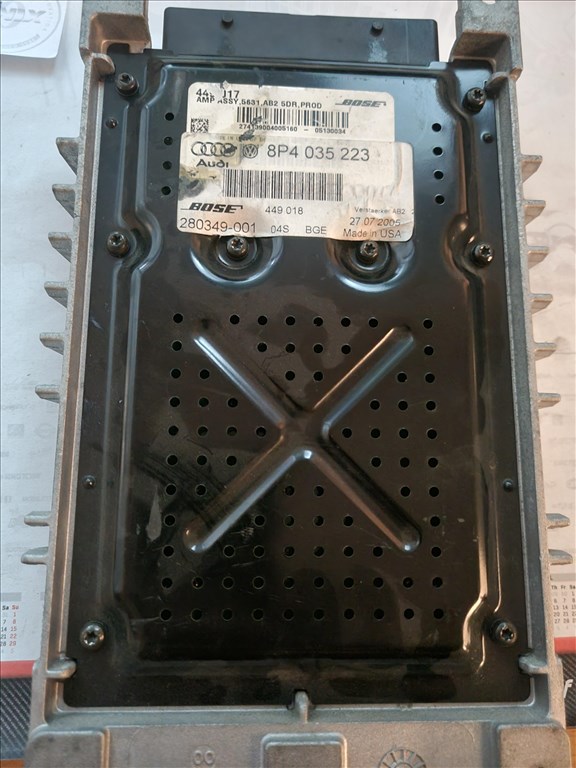 Audi A3 (8P) A3 8p bose erősítő  8p4035223 449018 1. kép