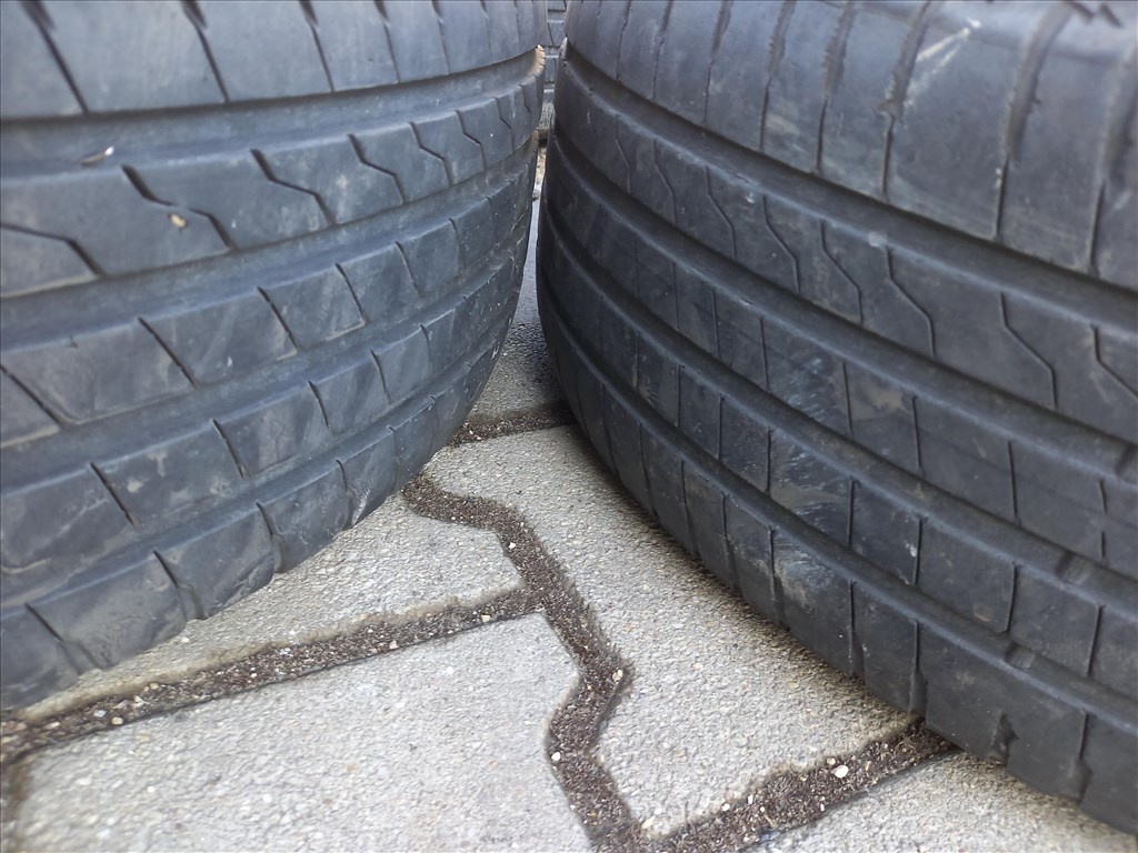  Mazda 3 5x114.3-as 6x16" újszerű (gyári felni) alufelni, 205/60 használt Firestone nyári gumi sxx3 4. kép