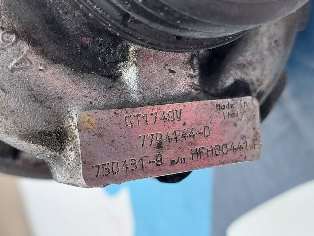 BMW E46 320d 150le EURO3 GT1749V vákumos turbó turbo turbófeltöltõ - hibás 3. kép