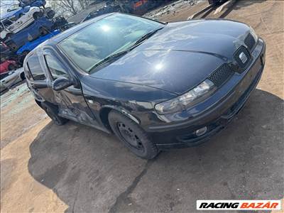 Seat León 1.6 16V -BCB- bontott alkatrészei