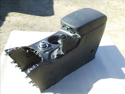 Mazda CX-5 (KE) könyöklő 