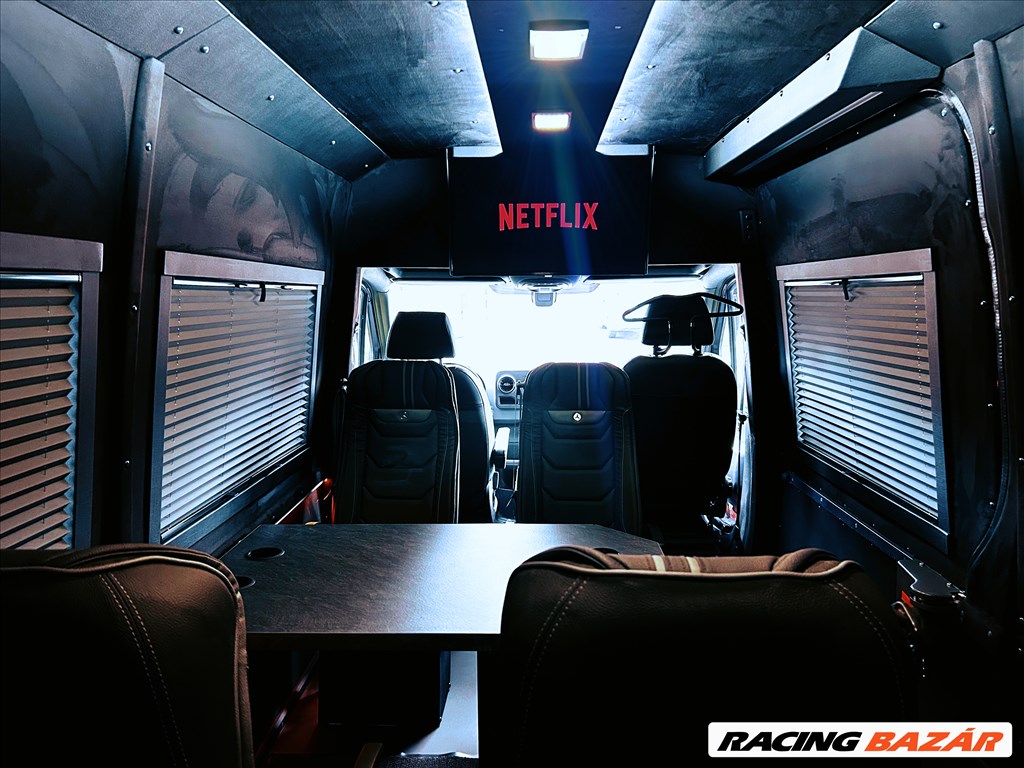 KISBUSZ BÉRLÉS ÉS REPTÉRI TRANSZFER ÉRDEN 3. kép