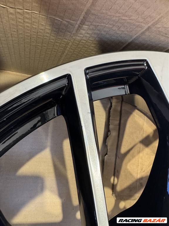 R21 Original Audi 8.5J ET34 - 80A 601 025BQ 80A601025BQ 1db alufelni 8. kép