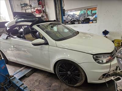 Volkswagen Eos bontott alkatrészei