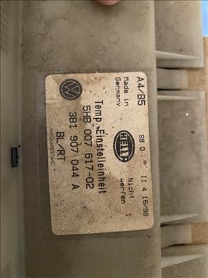 Volkswagen Passat B5 1.8-5V-Turbo klímapanel  3b1907044a