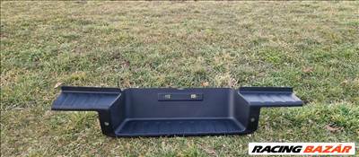 Isuzu D-Max III hátsó lökhárító