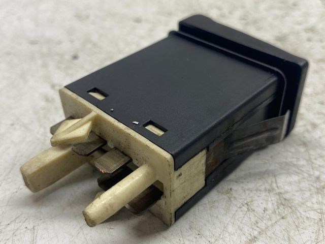 AUDI A6 C4 Első Ködfényszóró Kapcsoló 7. kép