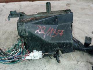 Toyota Yaris (XP10) Biztosítéktábla Motortér *130330*