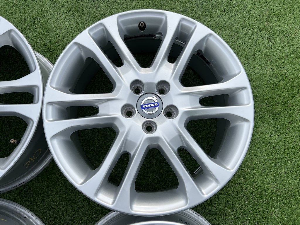 5x108 18" Volvo gyári alufelni 7,5Jx18h2 ET55 4. kép