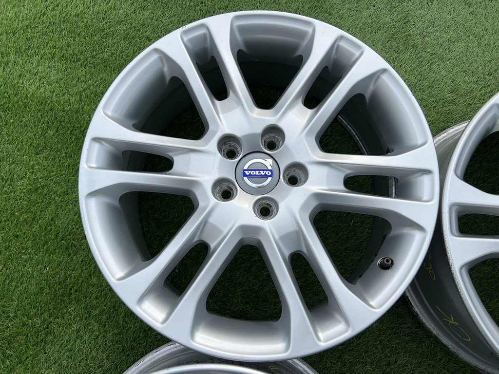 5x108 18" Volvo gyári alufelni 7,5Jx18h2 ET55 5. kép