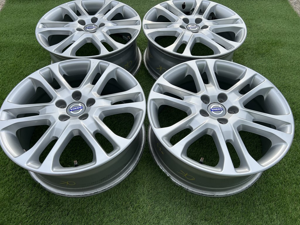 5x108 18" Volvo gyári alufelni 7,5Jx18h2 ET55 6. kép