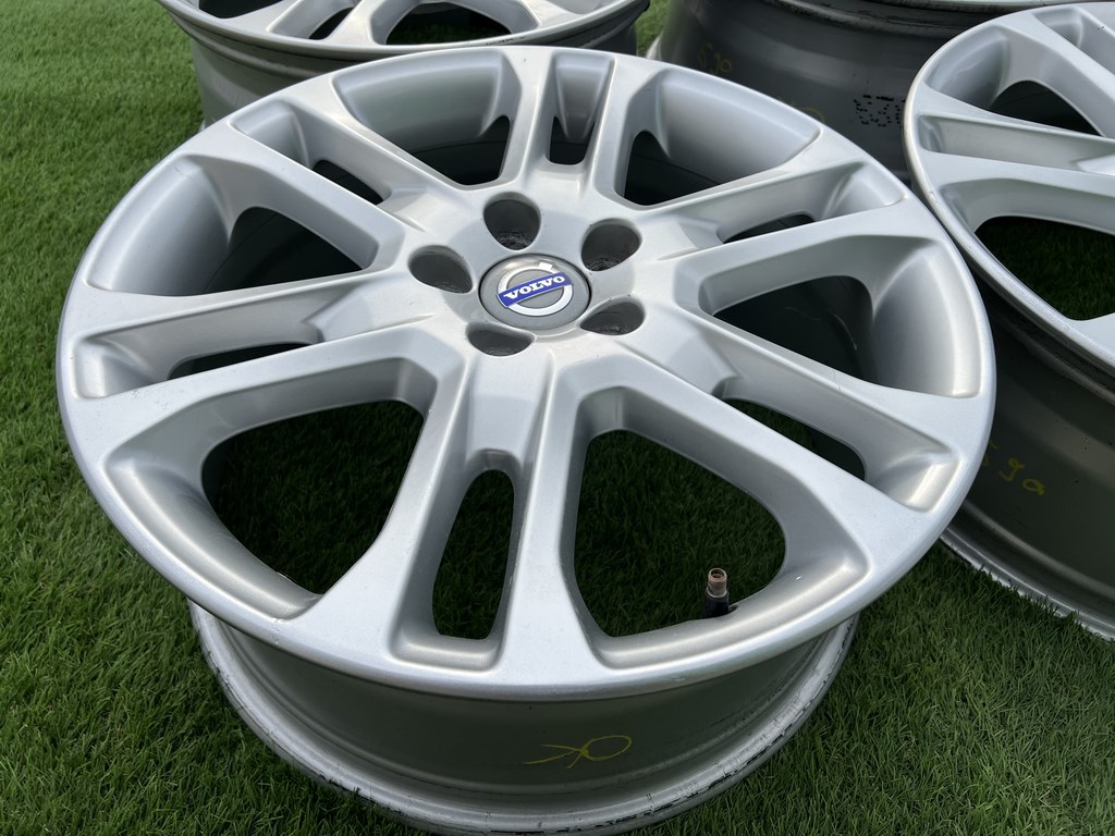 5x108 18" Volvo gyári alufelni 7,5Jx18h2 ET55 7. kép