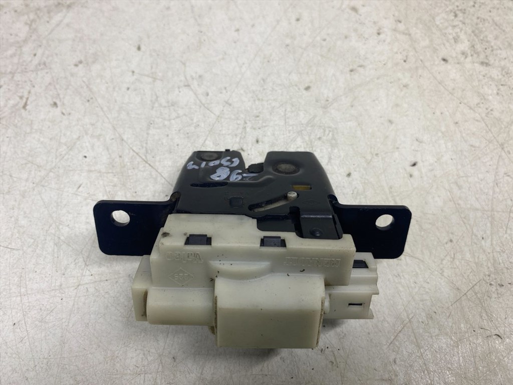 RENAULT MEGANE II (BM0/1_/ CM0/1_) 1.4 16V (BM0B/ CM0B) Csomagtérajtó Zárszerkezet #35015# 8200076240D 2. kép